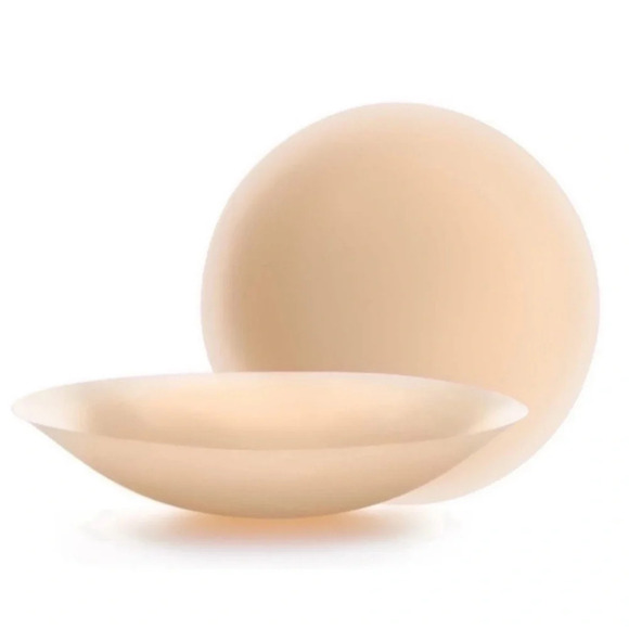 2 Pack Sticky Adhesive Silicone Nipple Covers- Reusable Nipple Covers Light Skin - Picture 1 of 8